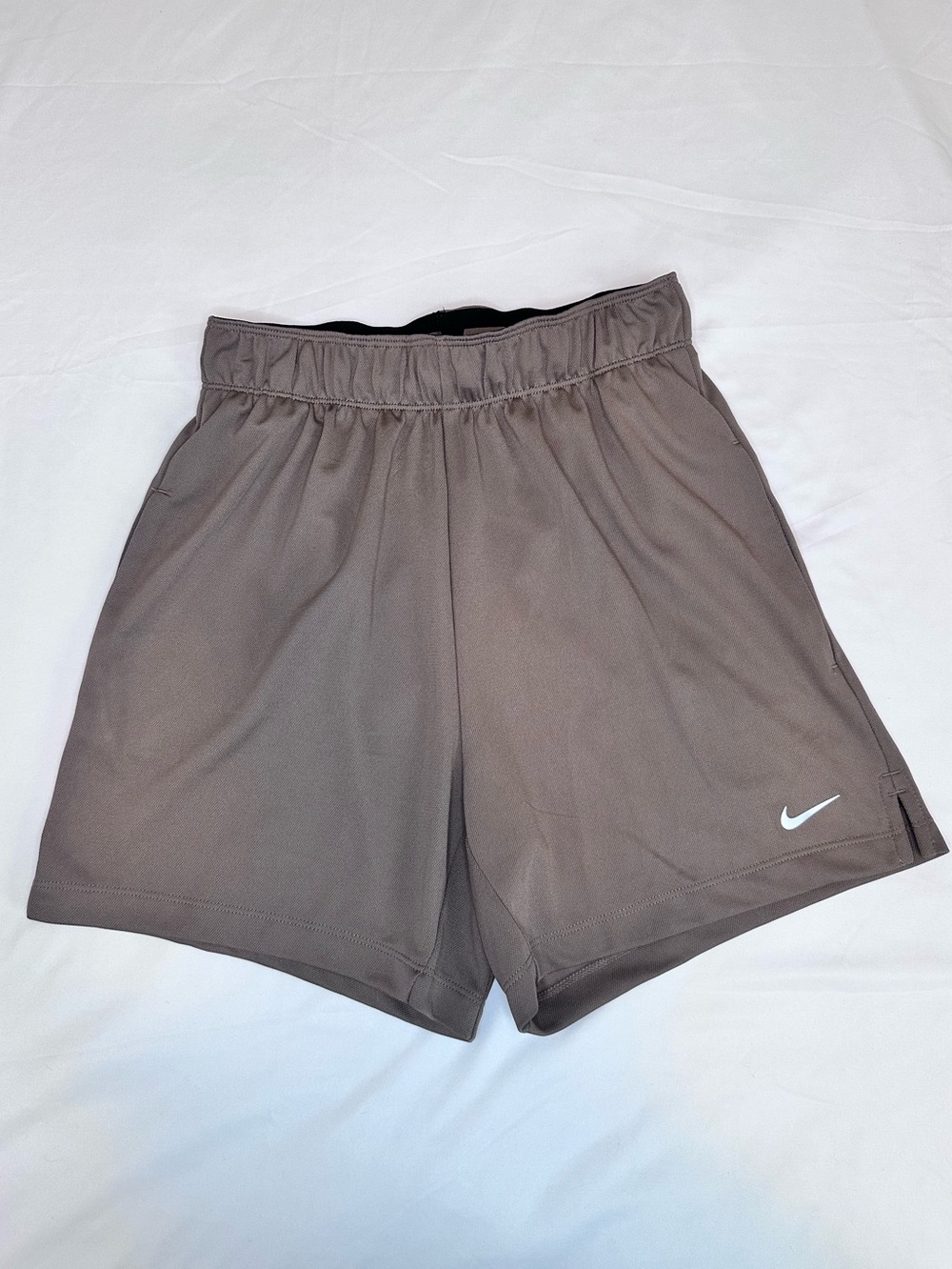 Nike Dri-FIT Attack Running Training Shorts Taupe Beige XS